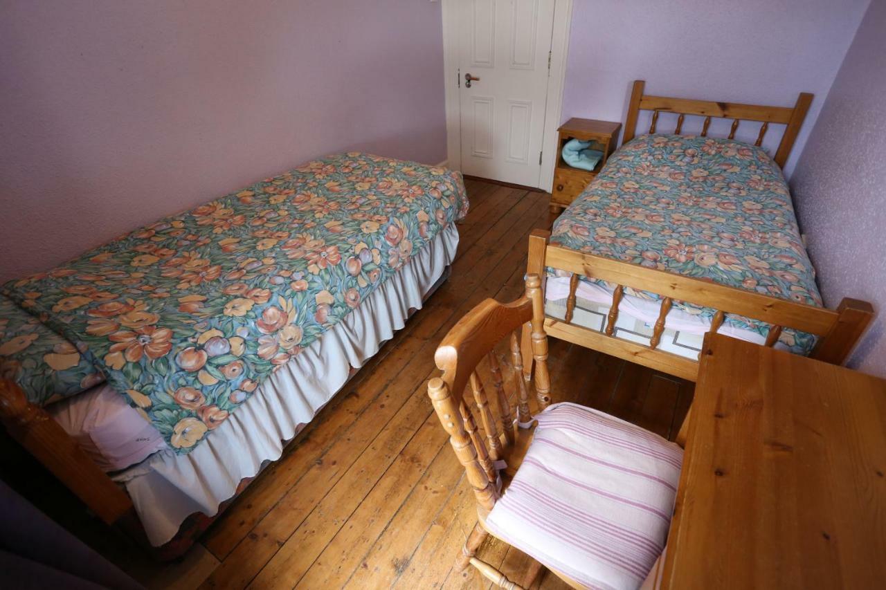 Castle Hostel Ballycastle Bagian luar foto